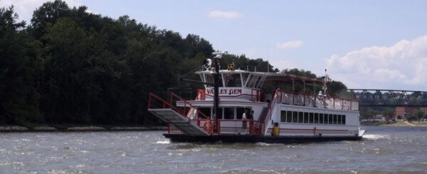 sternwheeler on the river