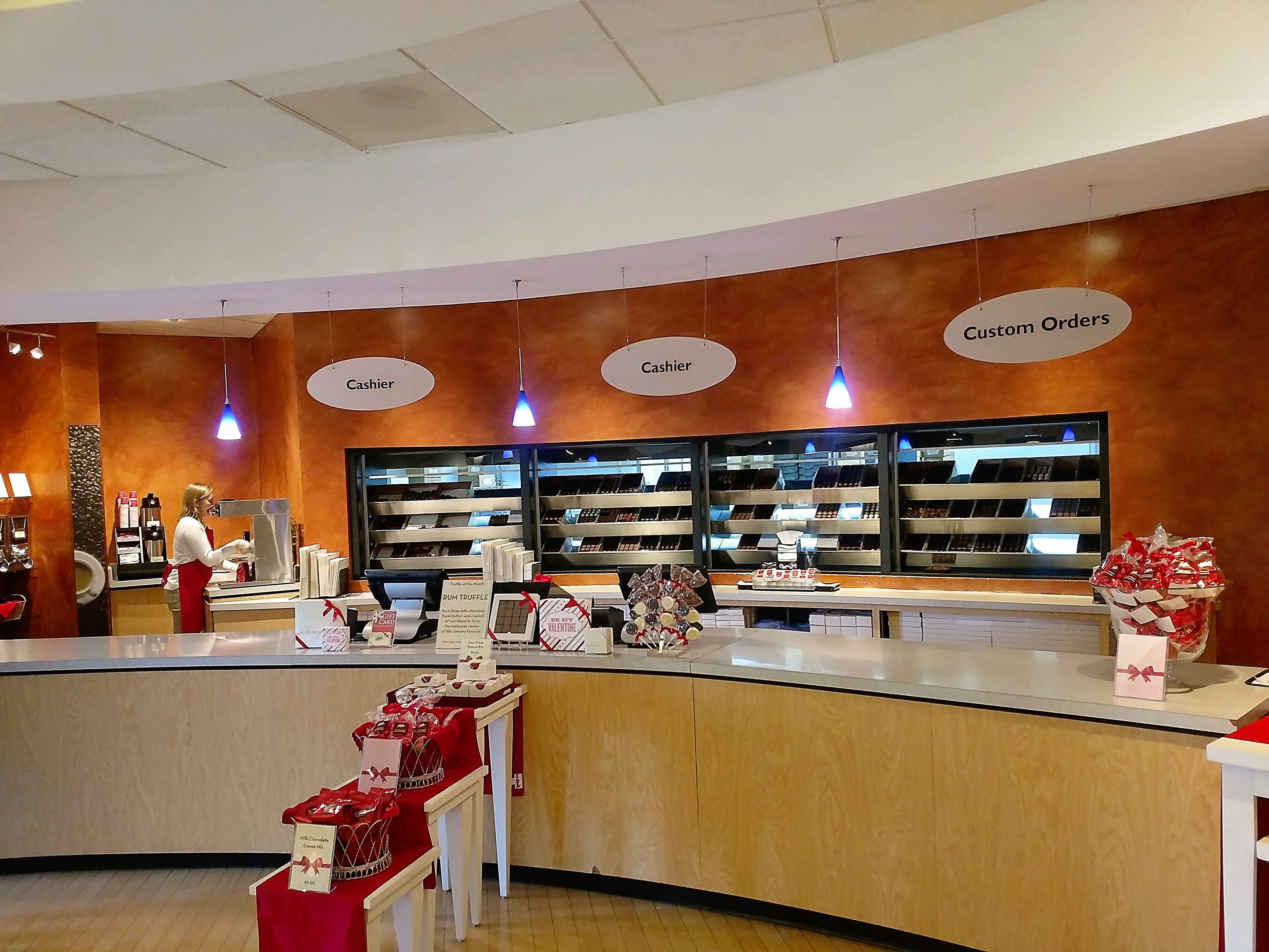 Locations - Holls Chocolate