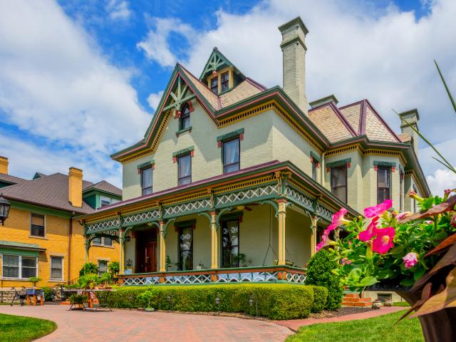 House in julia-ann square