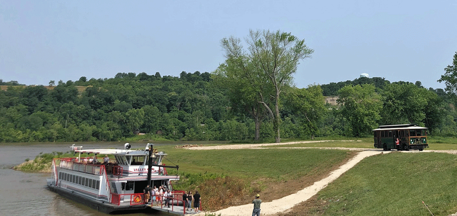 sternwheeler trolley