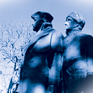 statue in Marietta Ohio
