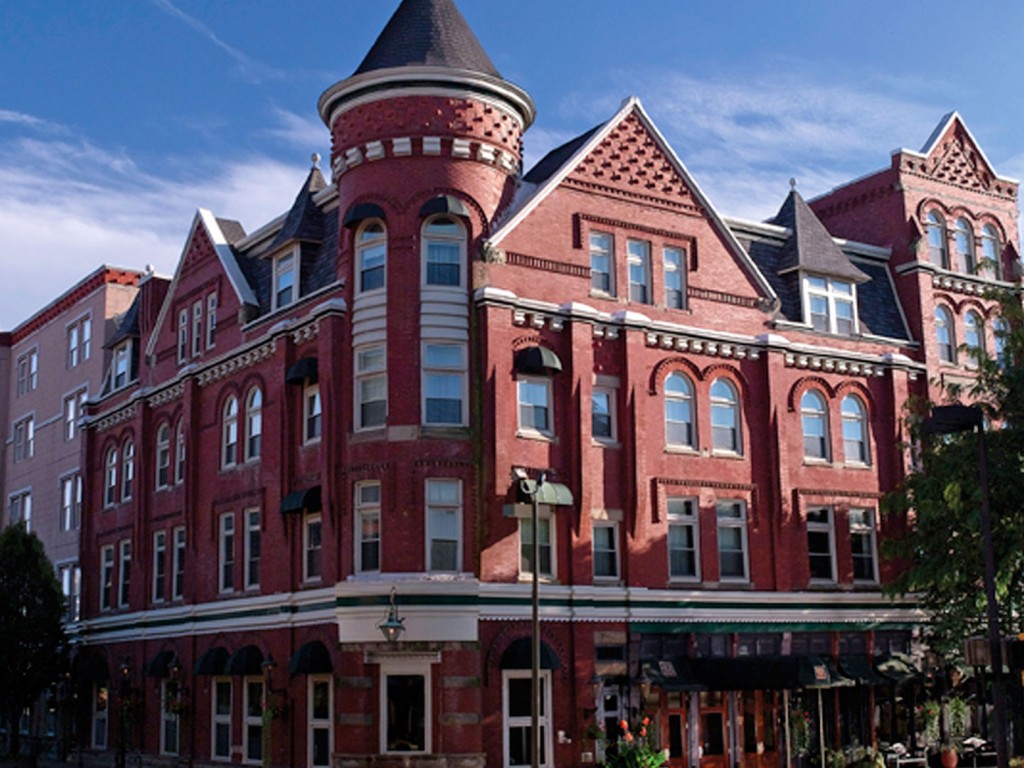 Blennerhassett Hotel building