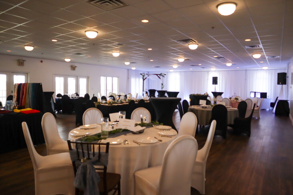 Links at Woodridge Ballroom